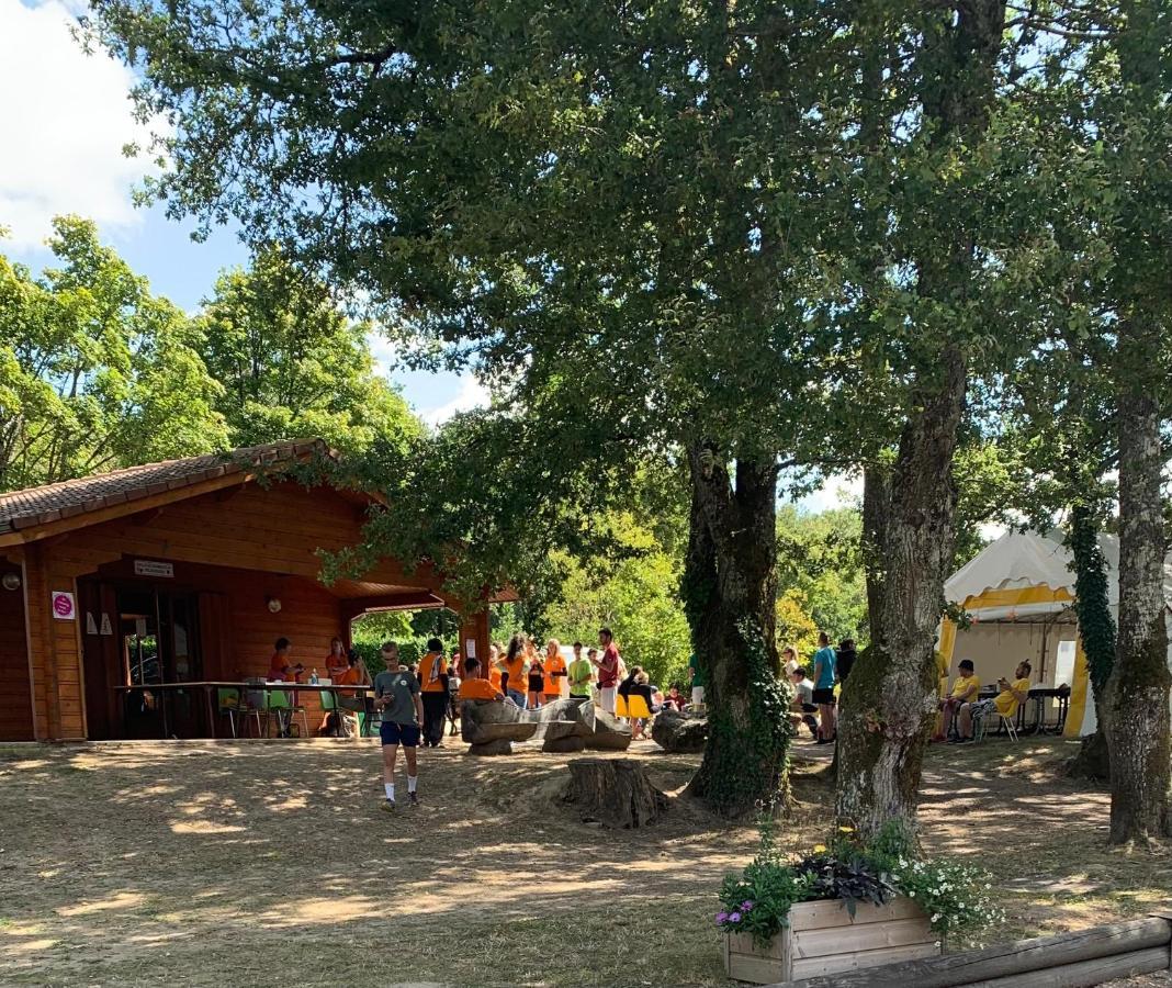 Camping Municipal De La Lande Nexon Экстерьер фото